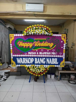 Papan Bunga di San Antonio Pik 2